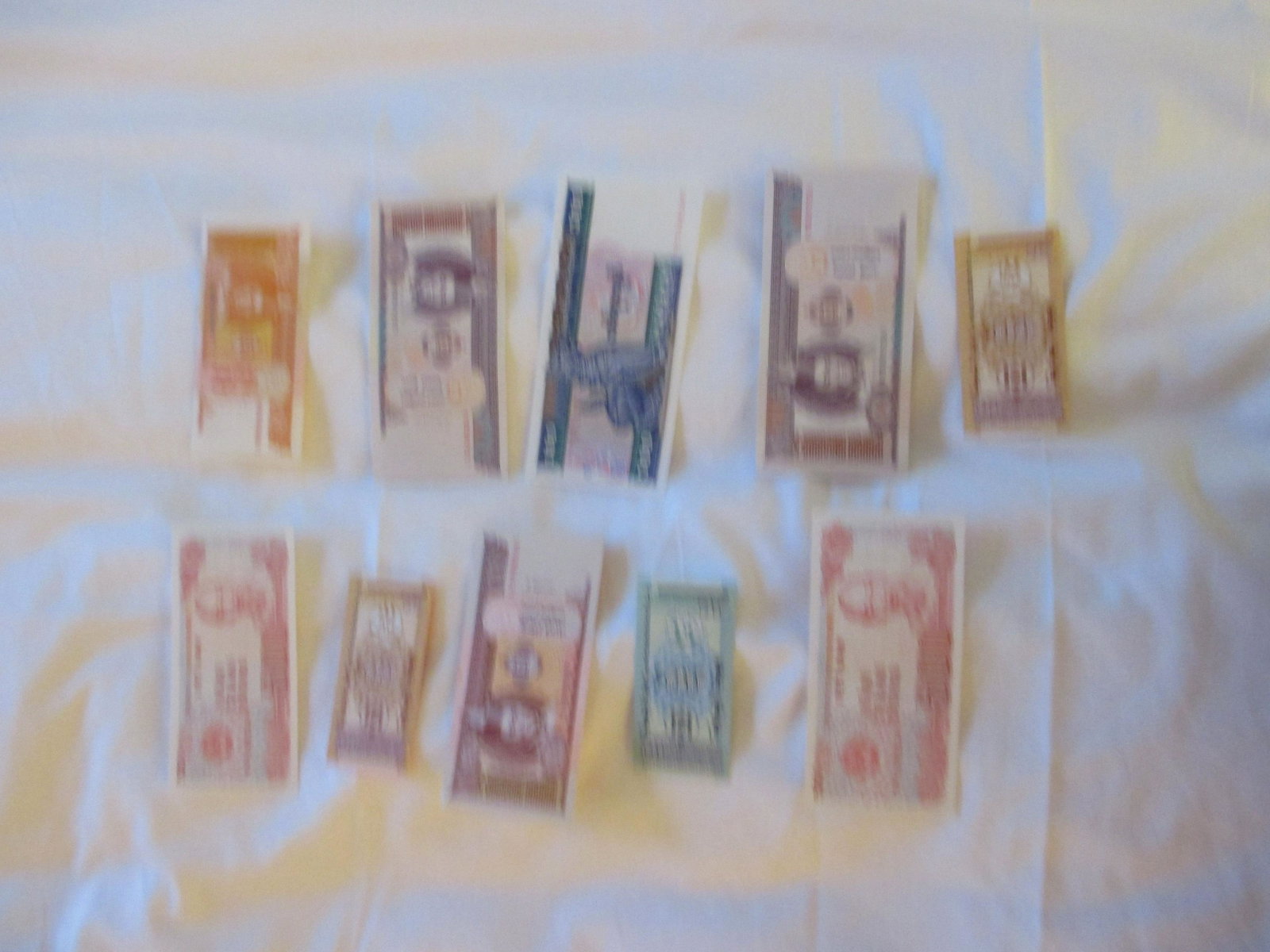lot of 10 foreign notes: nice lot
