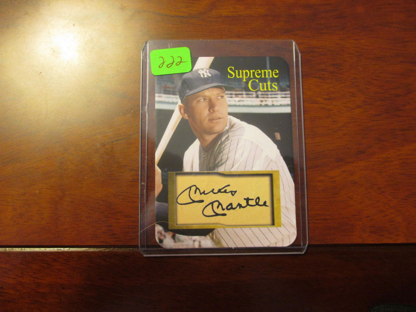 supreme cuts mickey mantle facsimile autograph (1 of 1)