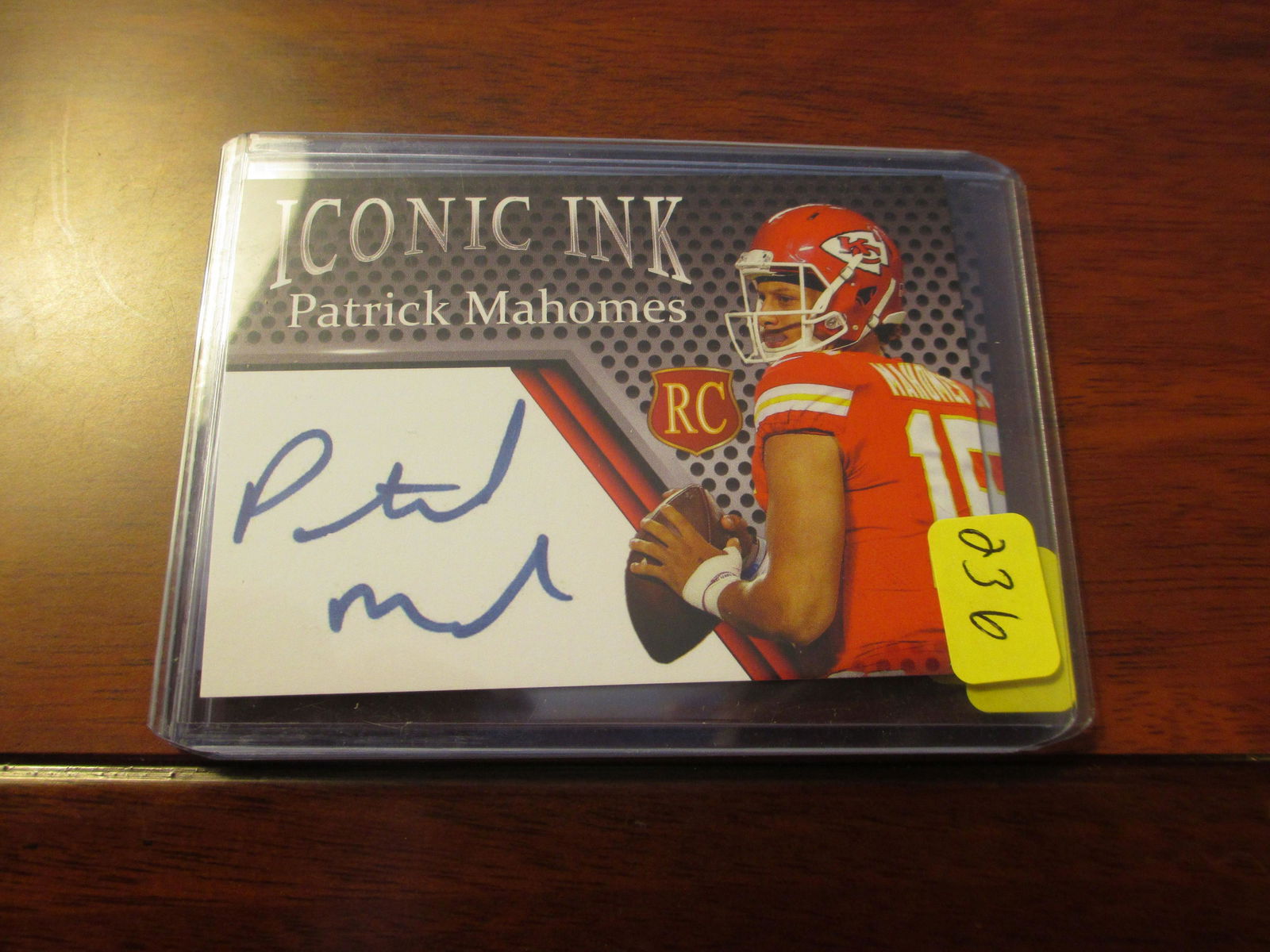 patrick mahomes facsimile auto rookie card (1 of 1)