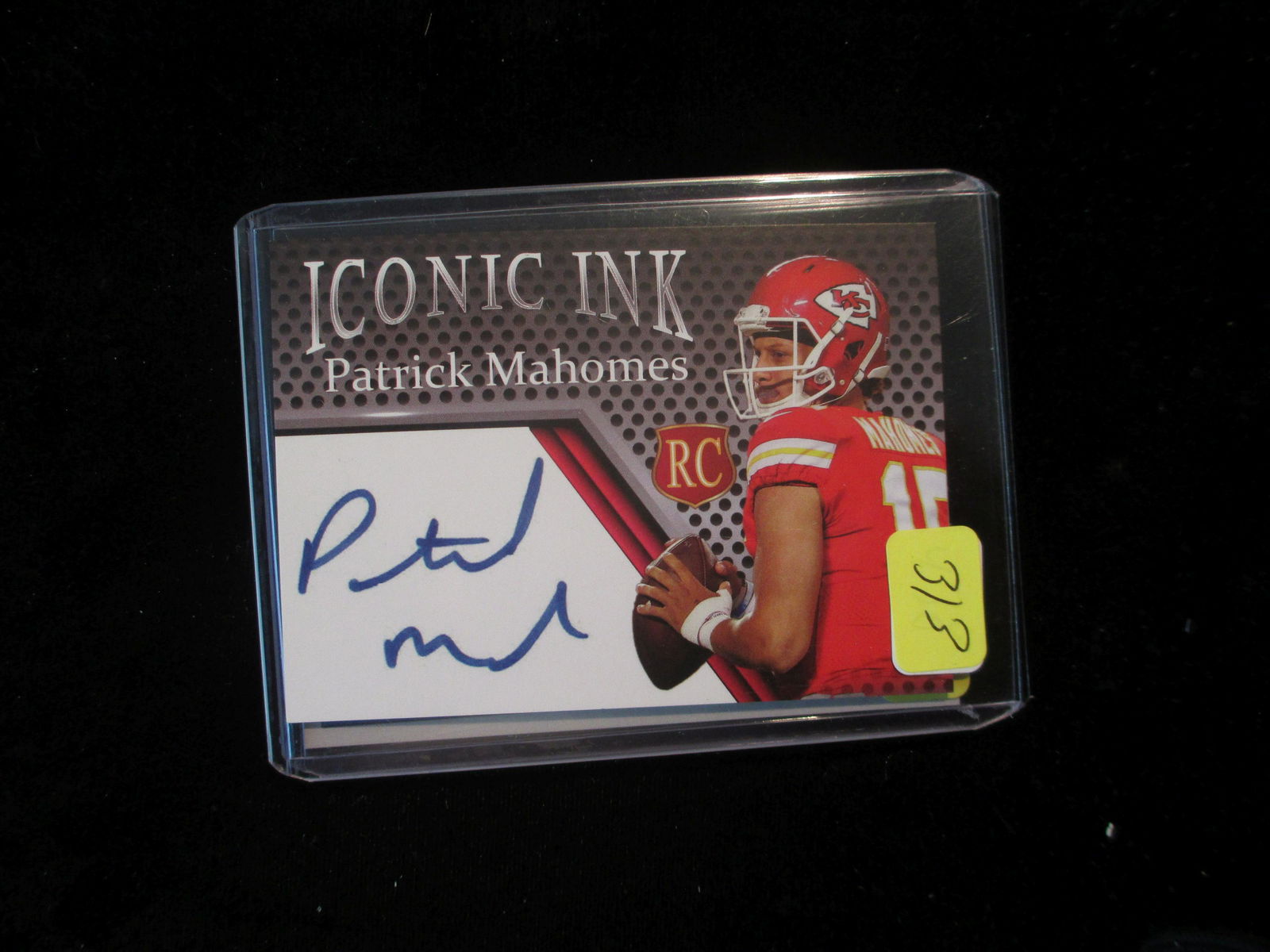 patrick mahomes facsimile auto rookie card (1 of 1)