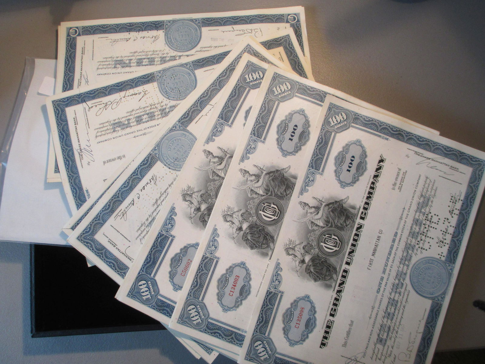 lot of 100 the grand union company stock certificates (1 of 1)
