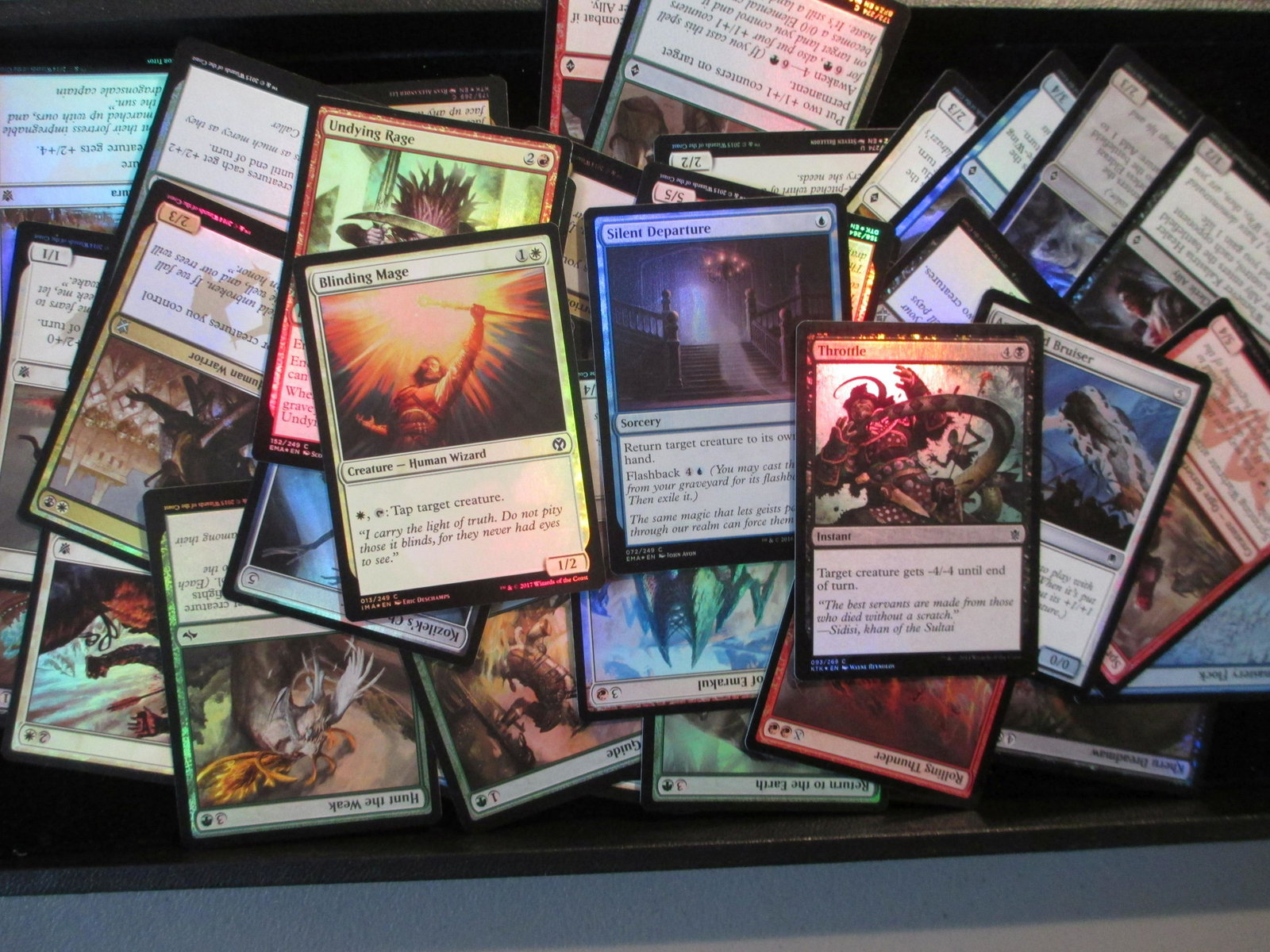 lot of 50 magic foil cards: all foil lot