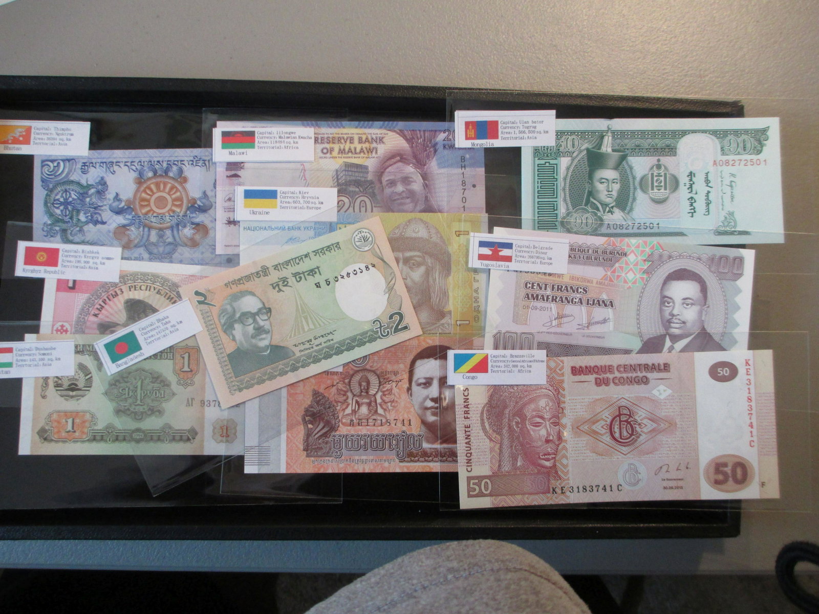 lot of 10 foreign notes: nice mixture