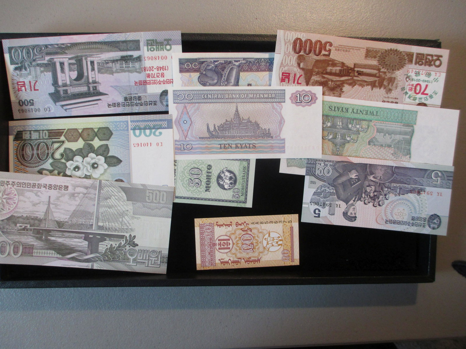 lot of 10 foreign notes: nice mixture