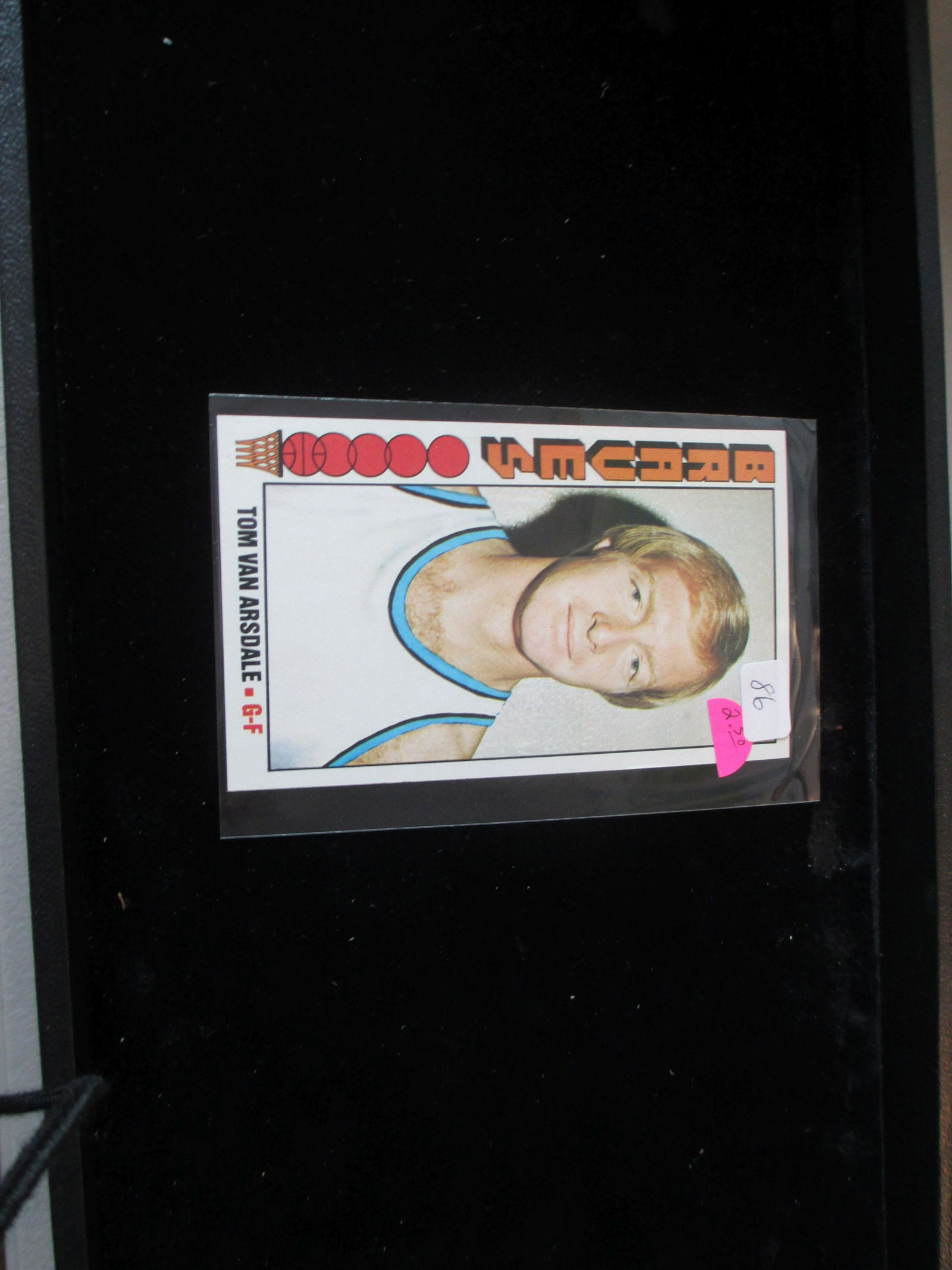 vintage large basketball cards tom van arsdale (1 of 1)
