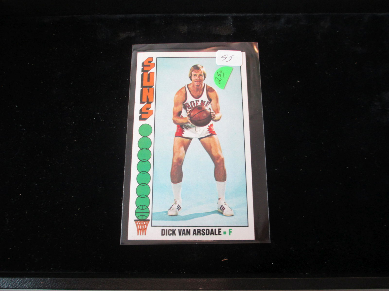 vintage large basketball card dick van arsdale (1 of 1)