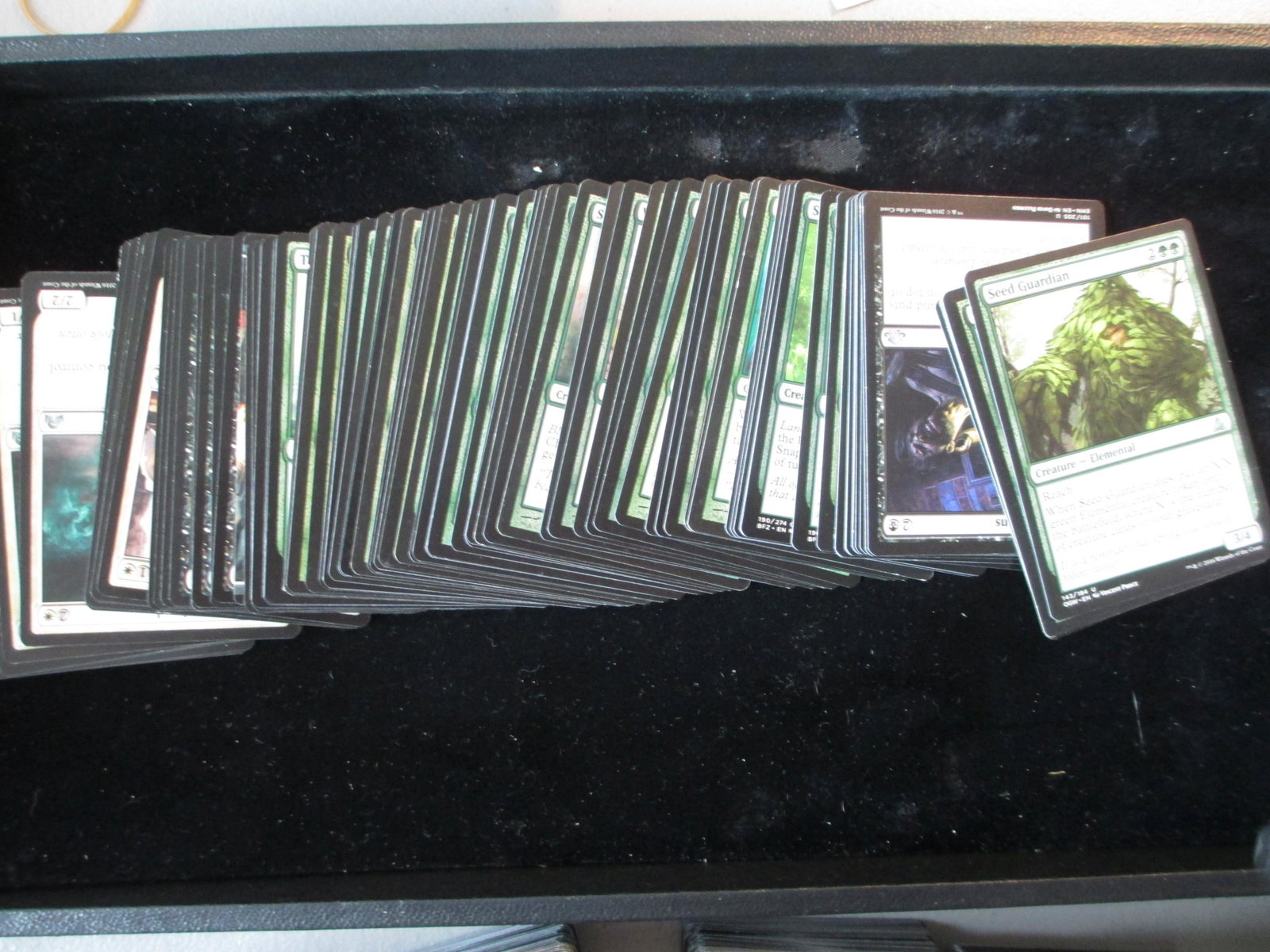 lot of 100 magic the gathering cards: nice lot