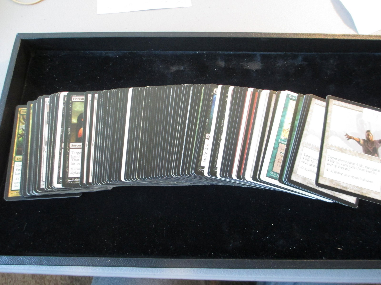 lot of 100 magic the gathering cards: big lot