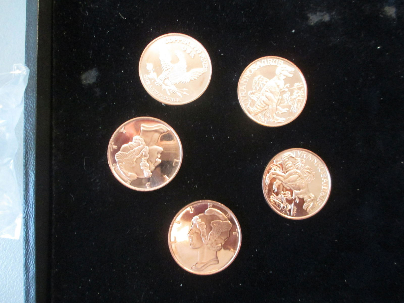 lot of 5 .999 one ounce copper rounds (1 of 1)