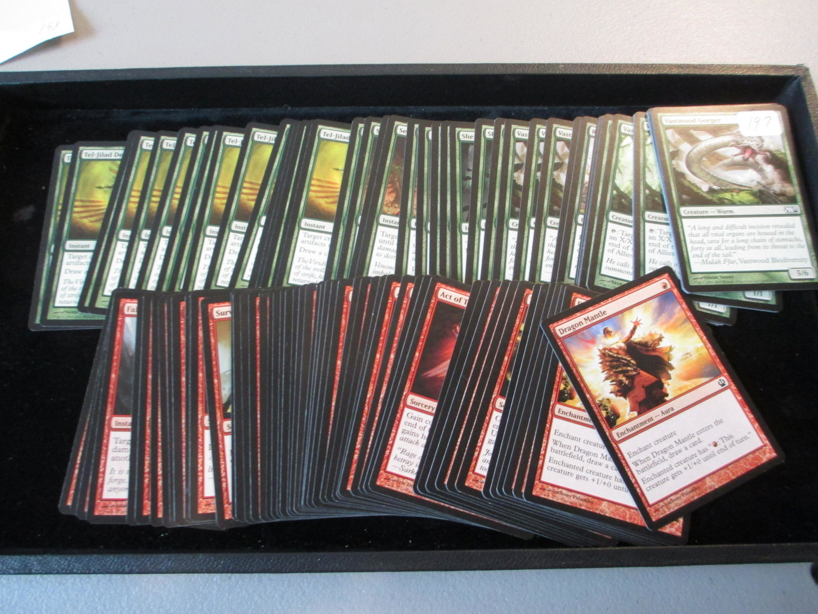 lot of 100 magic the gathering cards: big lot