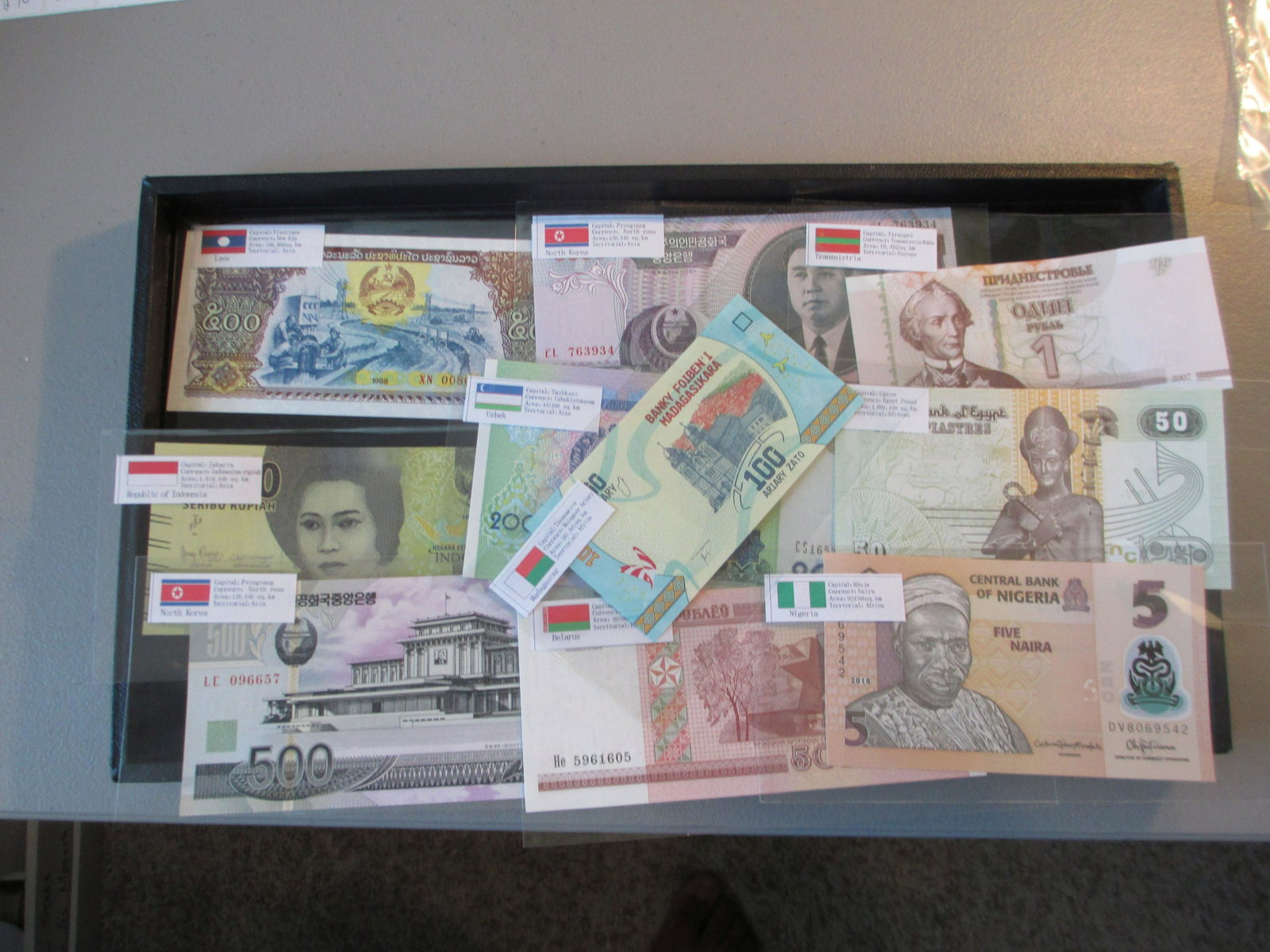 lot of 10 foreign notes: nice mixture