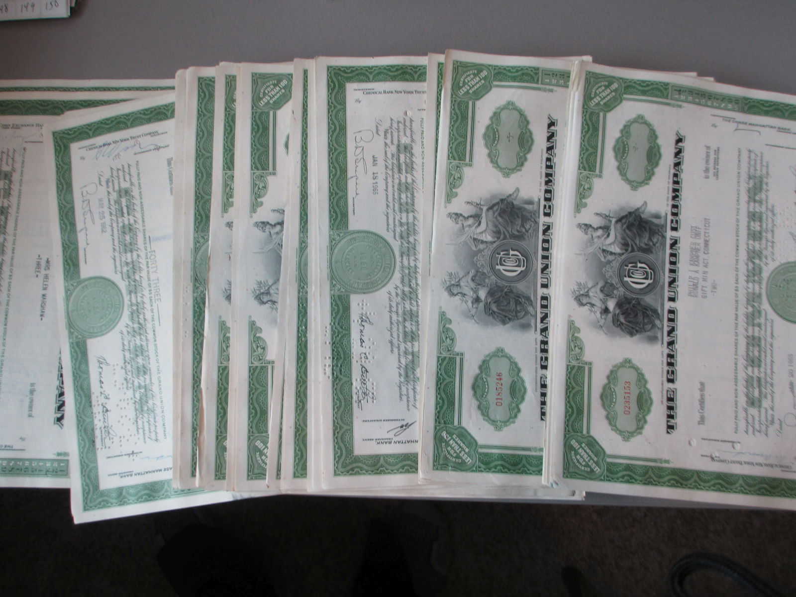 lot of 100 the grand union company stock certificates (1 of 1)