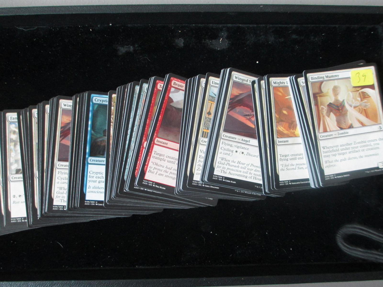 lot of 100 magic the gathering cards: large lot