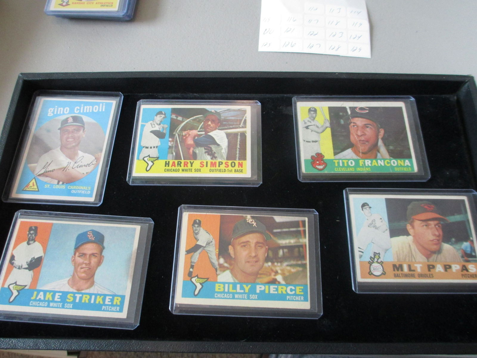 lot of 6 vintage baseball cards (1 of 1)