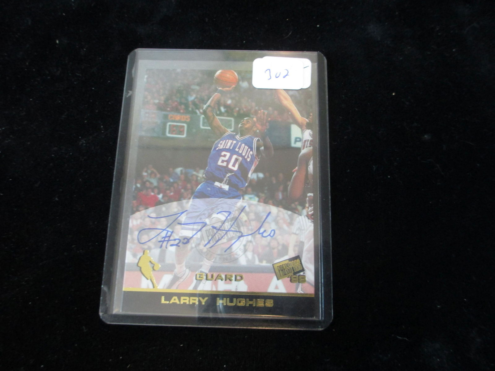 signature basketball card larry hughes (1 of 1)