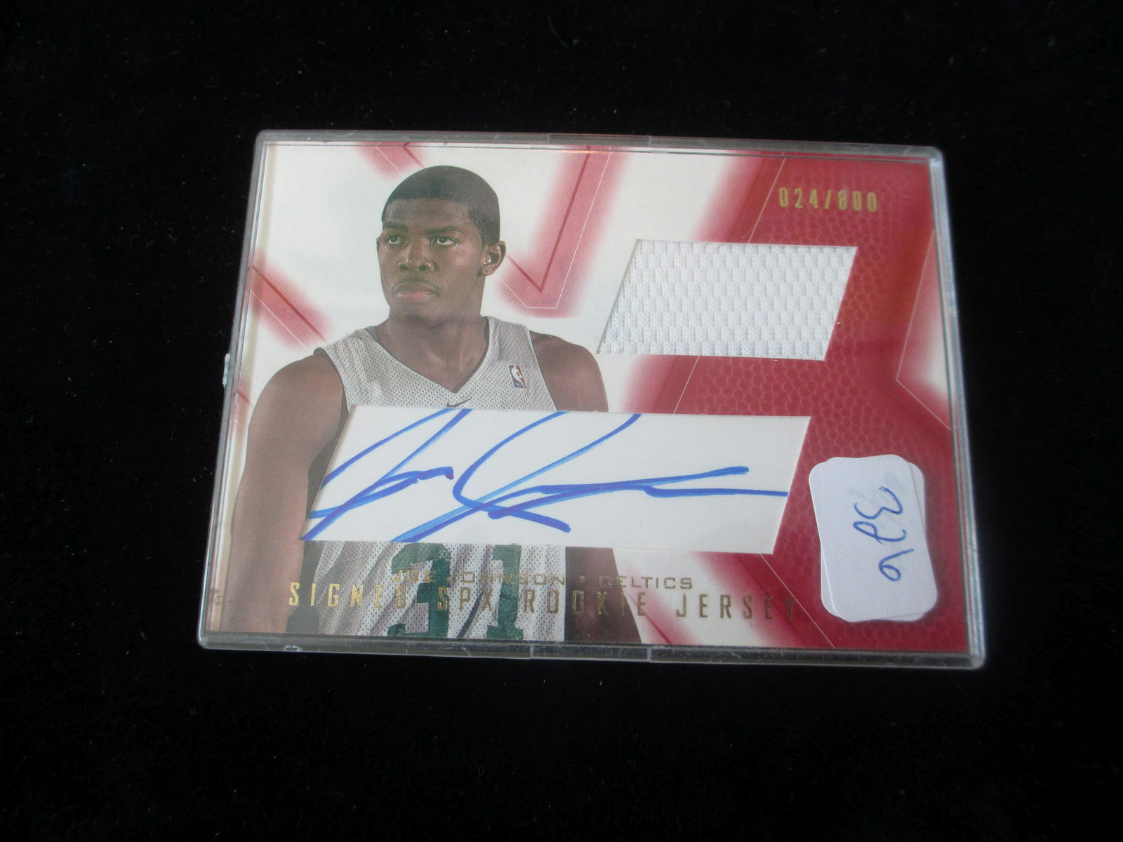 joe johnson signature and jersey card numbered 024/800 (1 of 1)