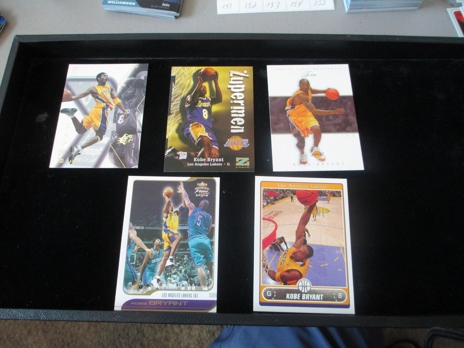 lot of 5 kobe bryant cards (1 of 1)