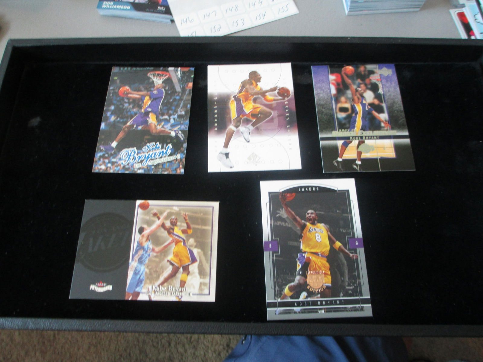 lot of 5 kobe bryant cards (1 of 1)