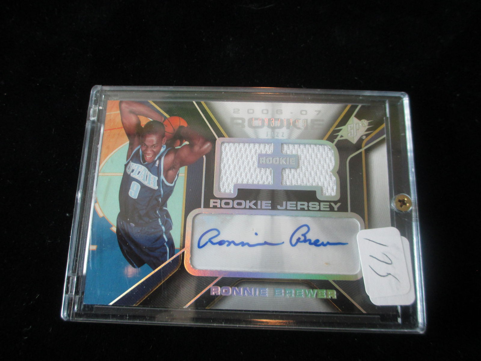 ronnie brewer singed card and jersey card (1 of 1)