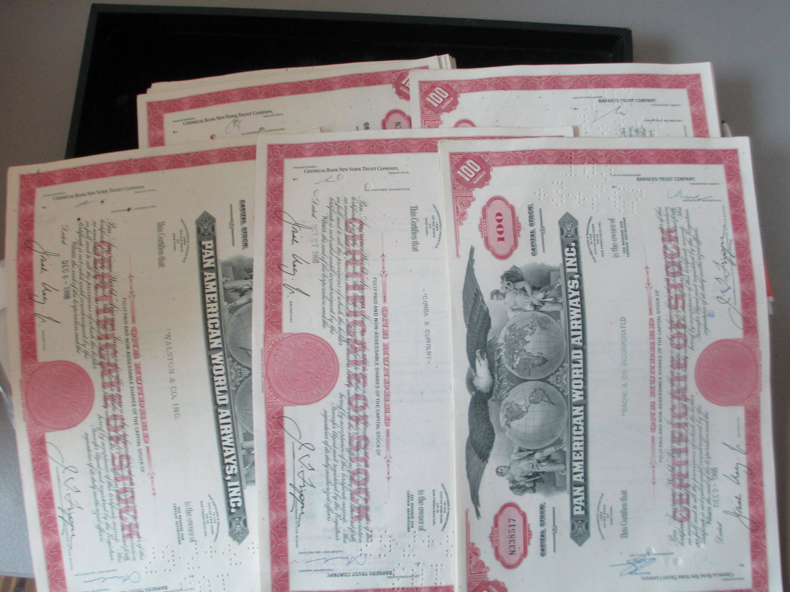 lot of 100 pan american airways inc stock certificates: large lot