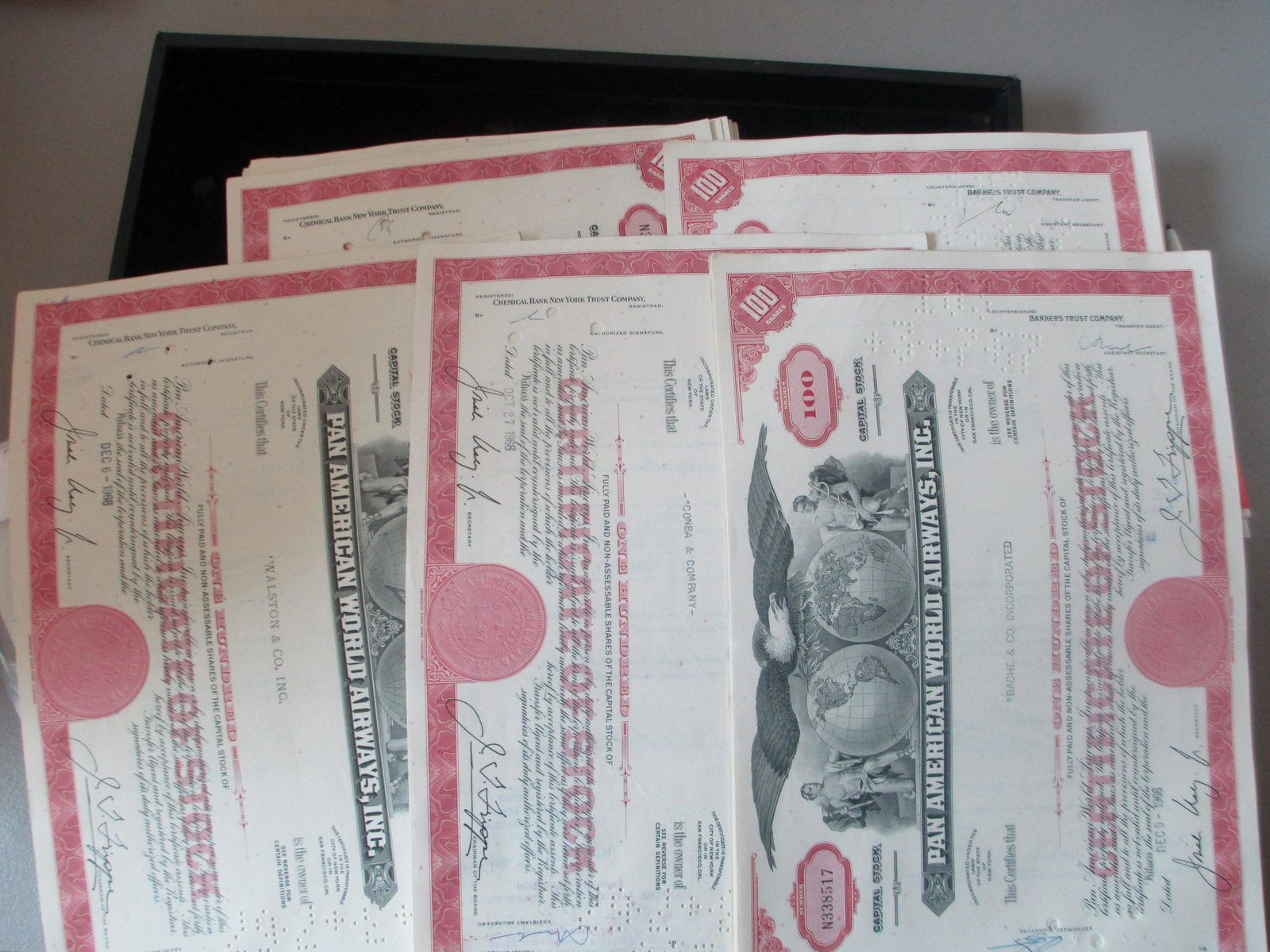 lot of 100 pan american airways inc stock certificates: large lot