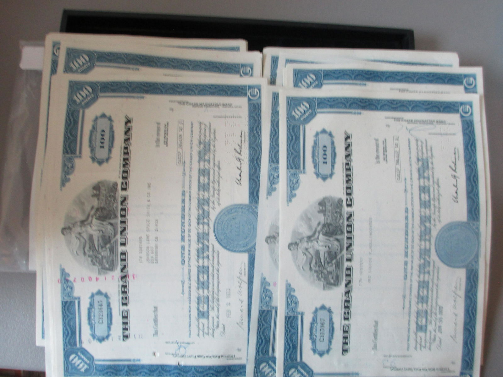 lot of 100 the grand union stock certificates (1 of 1)