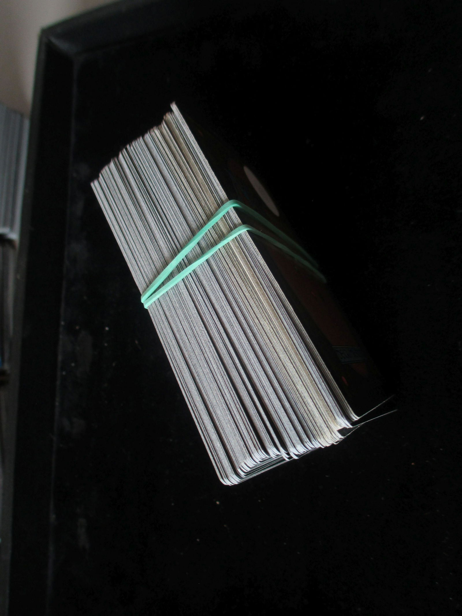 lot of 100 magic the gathering cards: nice large lot