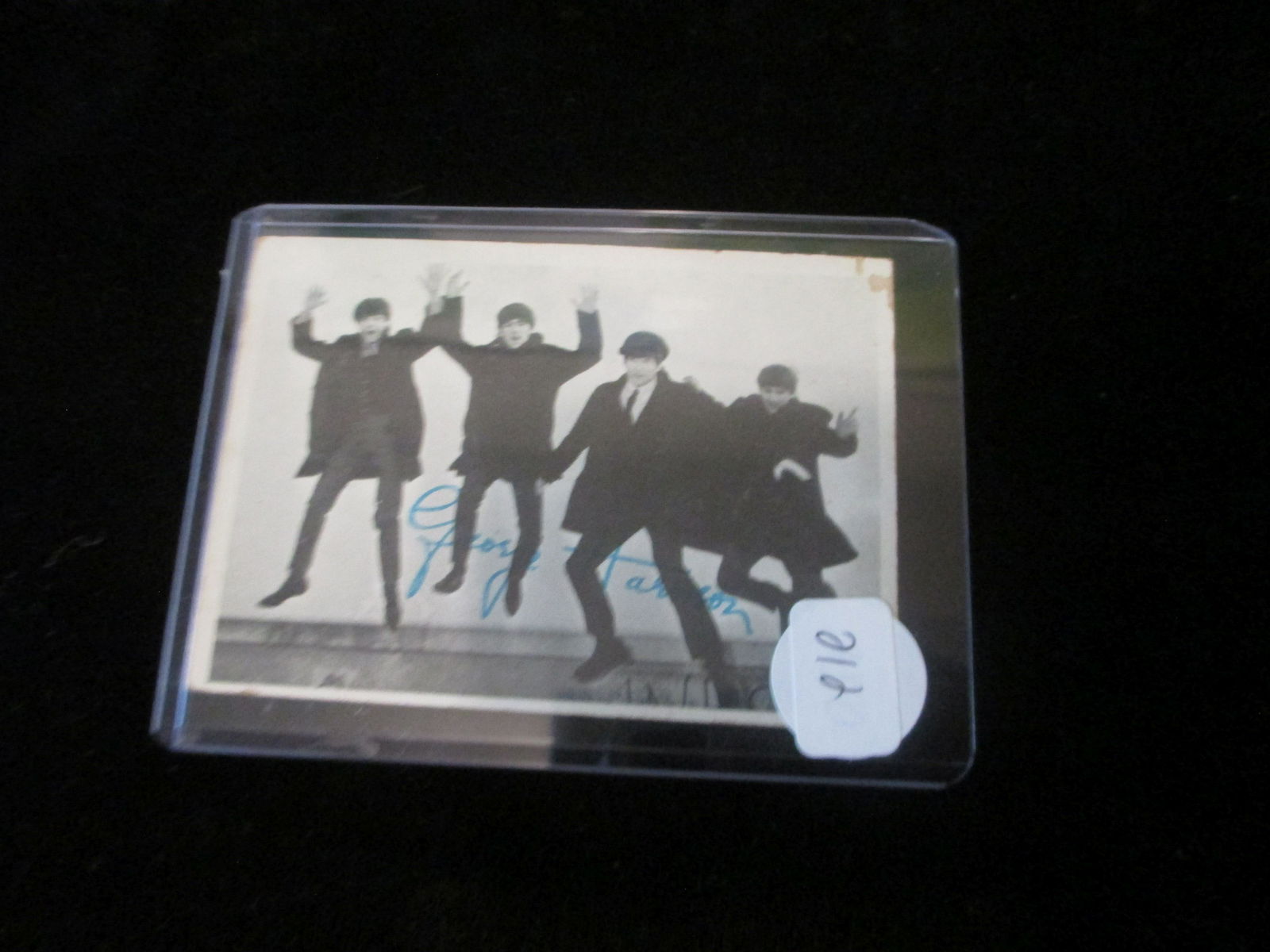 vintage beatles card george harrison: in top loaded sleeve