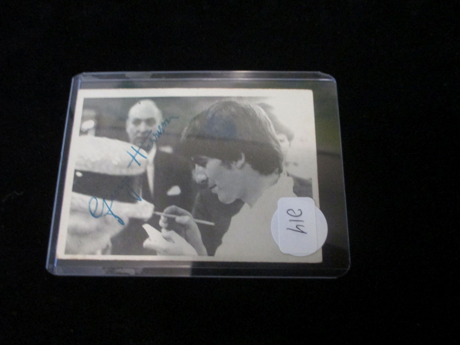 vintage beatles card george harrison: in top loaded sleeve