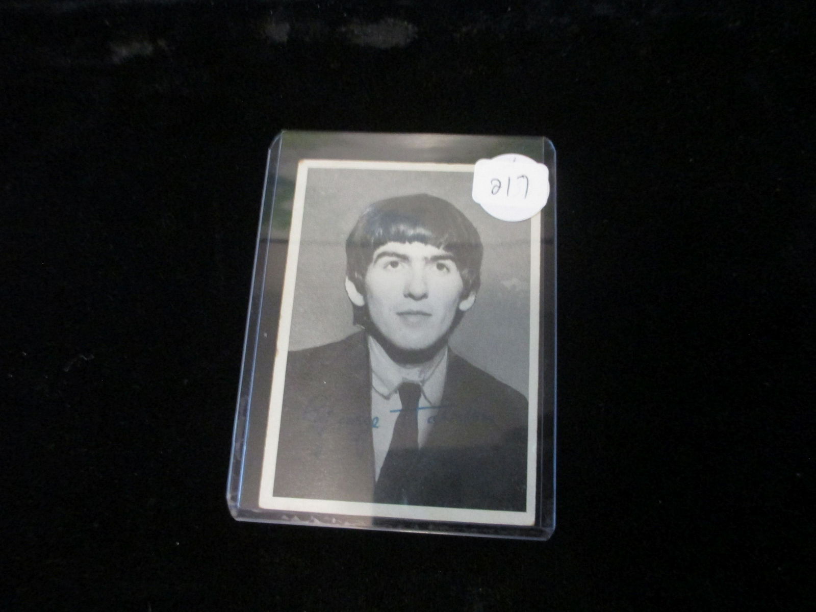 vintage beatles card george harrison: in top loaded sleeve