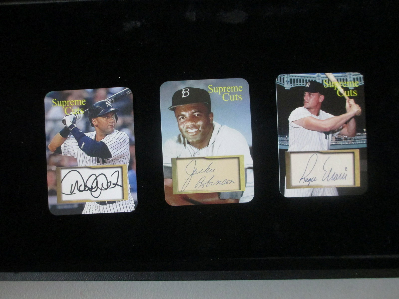 roger maris,jackie robinson,derek jeter facsimile autos (1 of 1)