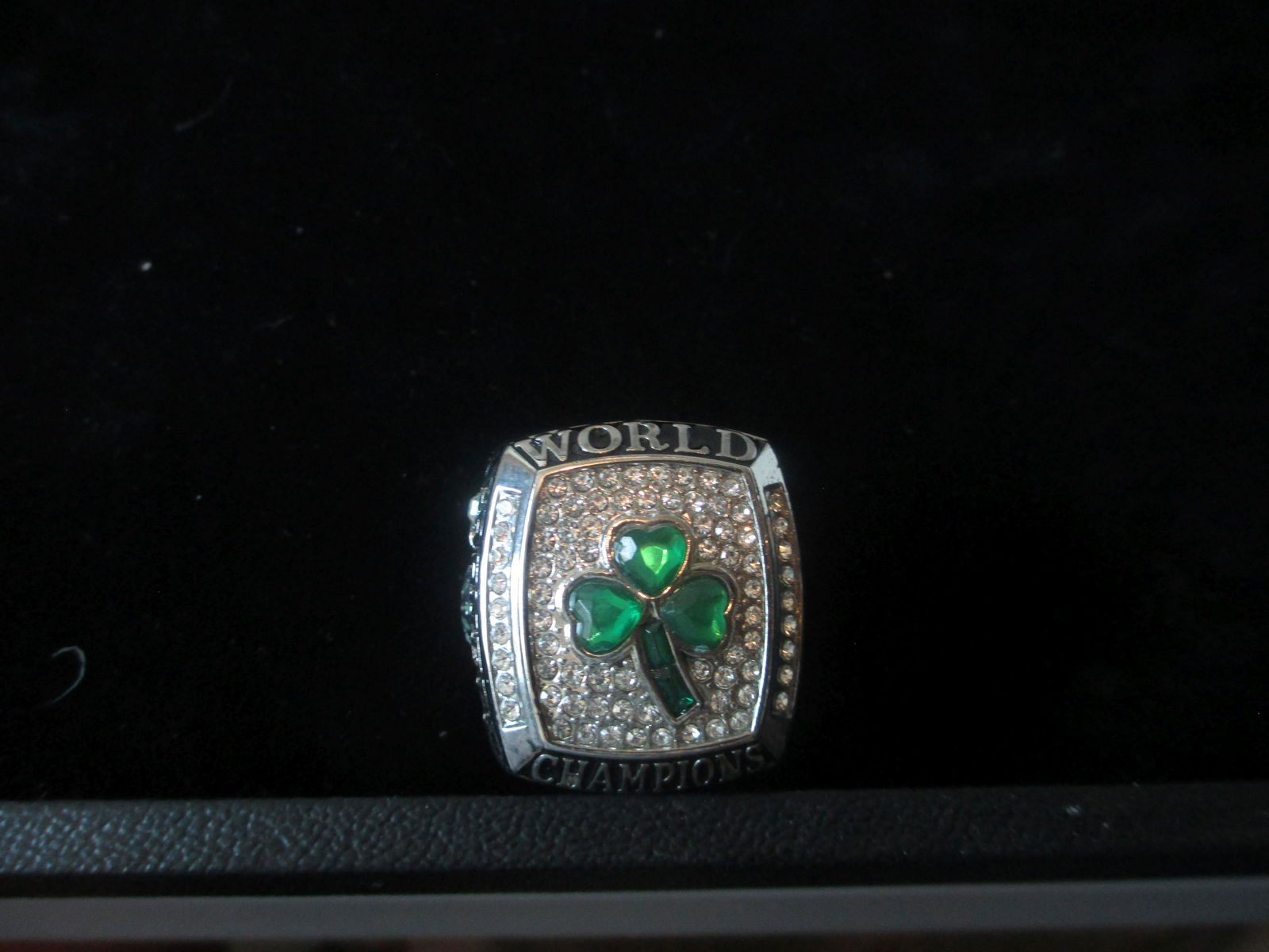 boston celtics championship ring novelty (1 of 1)