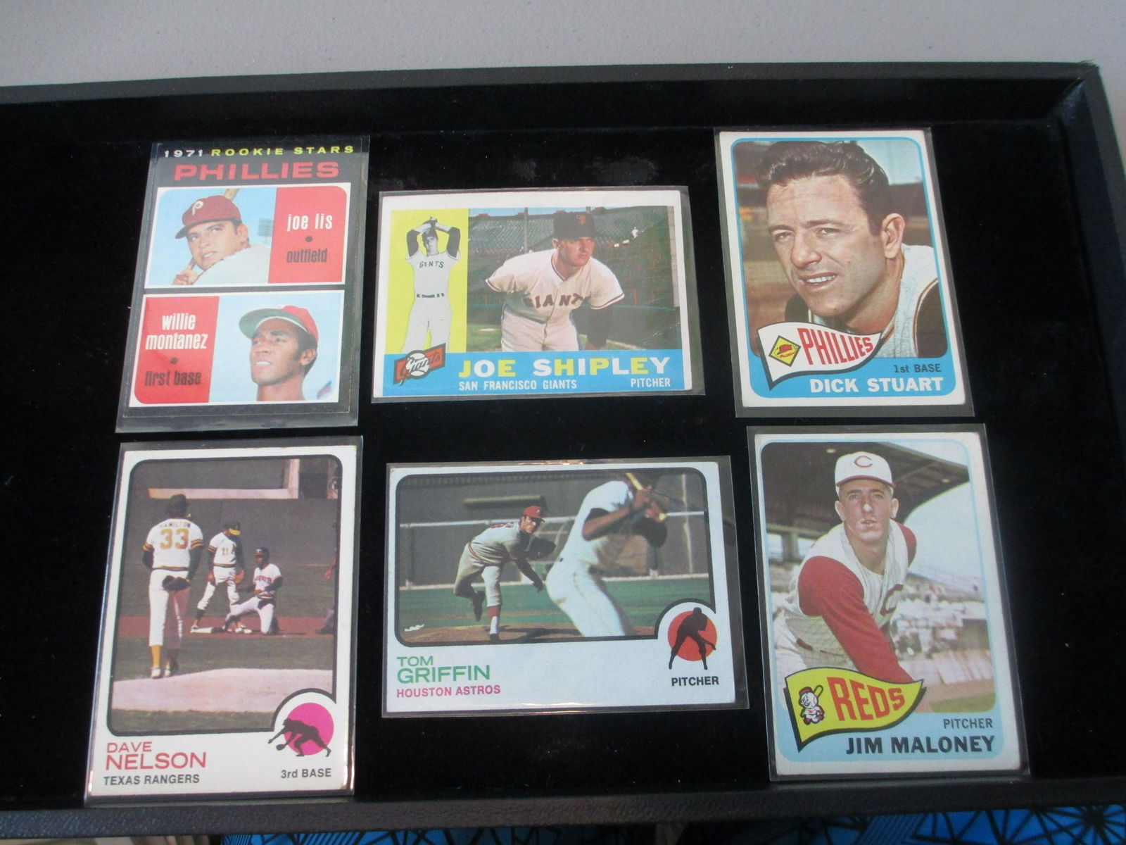 lot of 6 vintage baseball cards (1 of 1)