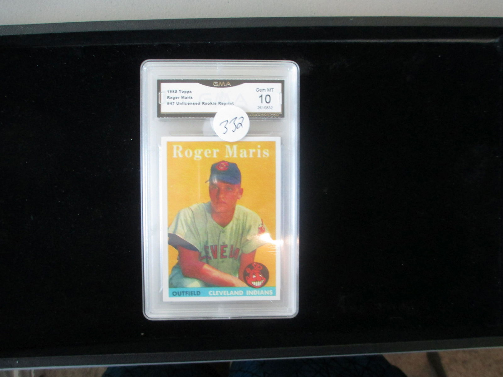 gma graded 1958 rookie reprint roger maris mint 10: graded card lot