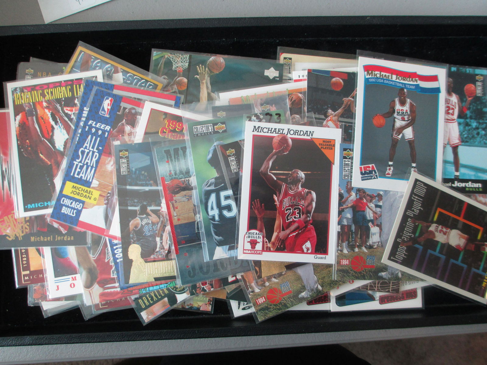 lot of 100 michael jordan cards (1 of 1)