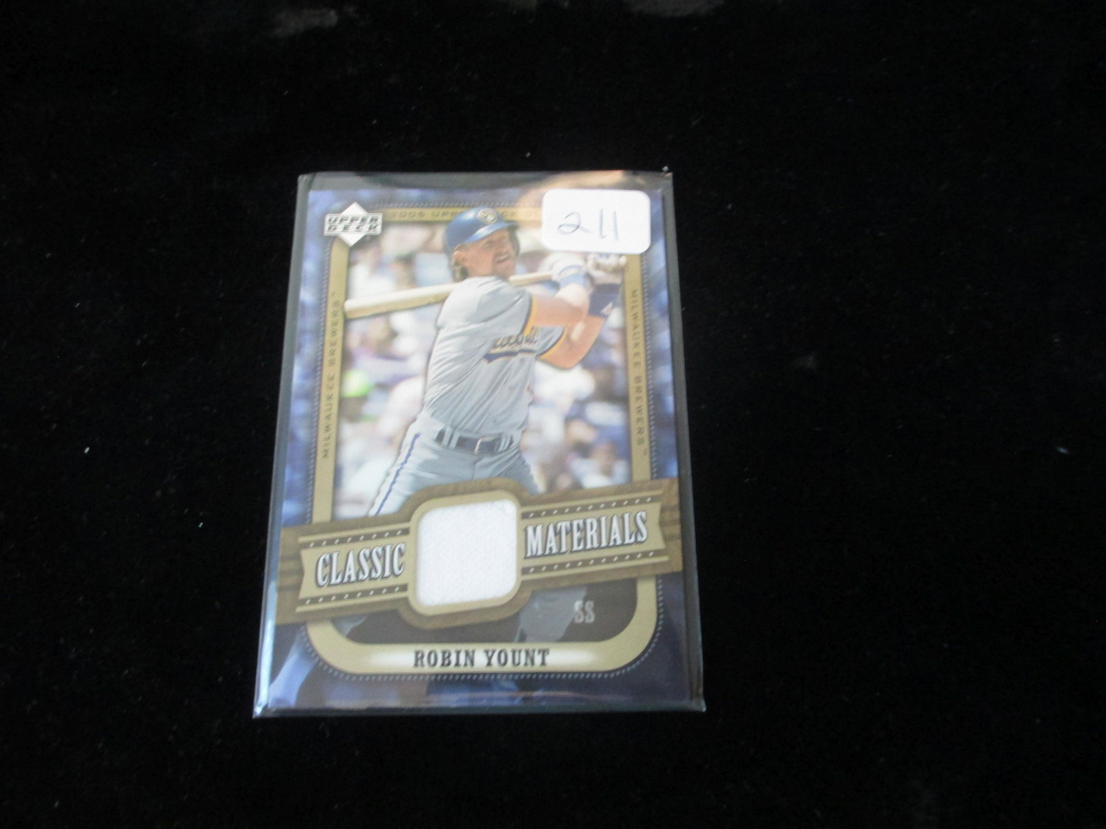 robin yount jersey card: brewers