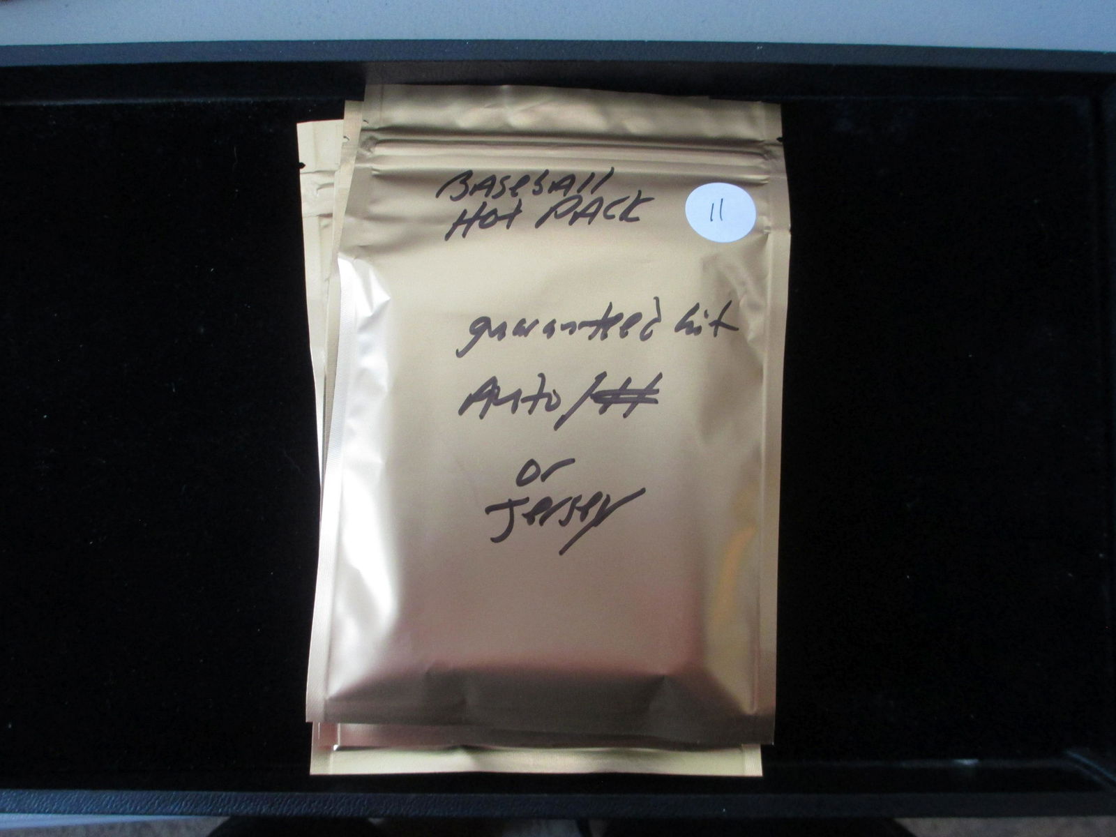 baseball hot pack guaranteed auto/jersey or #'d card (1 of 1)
