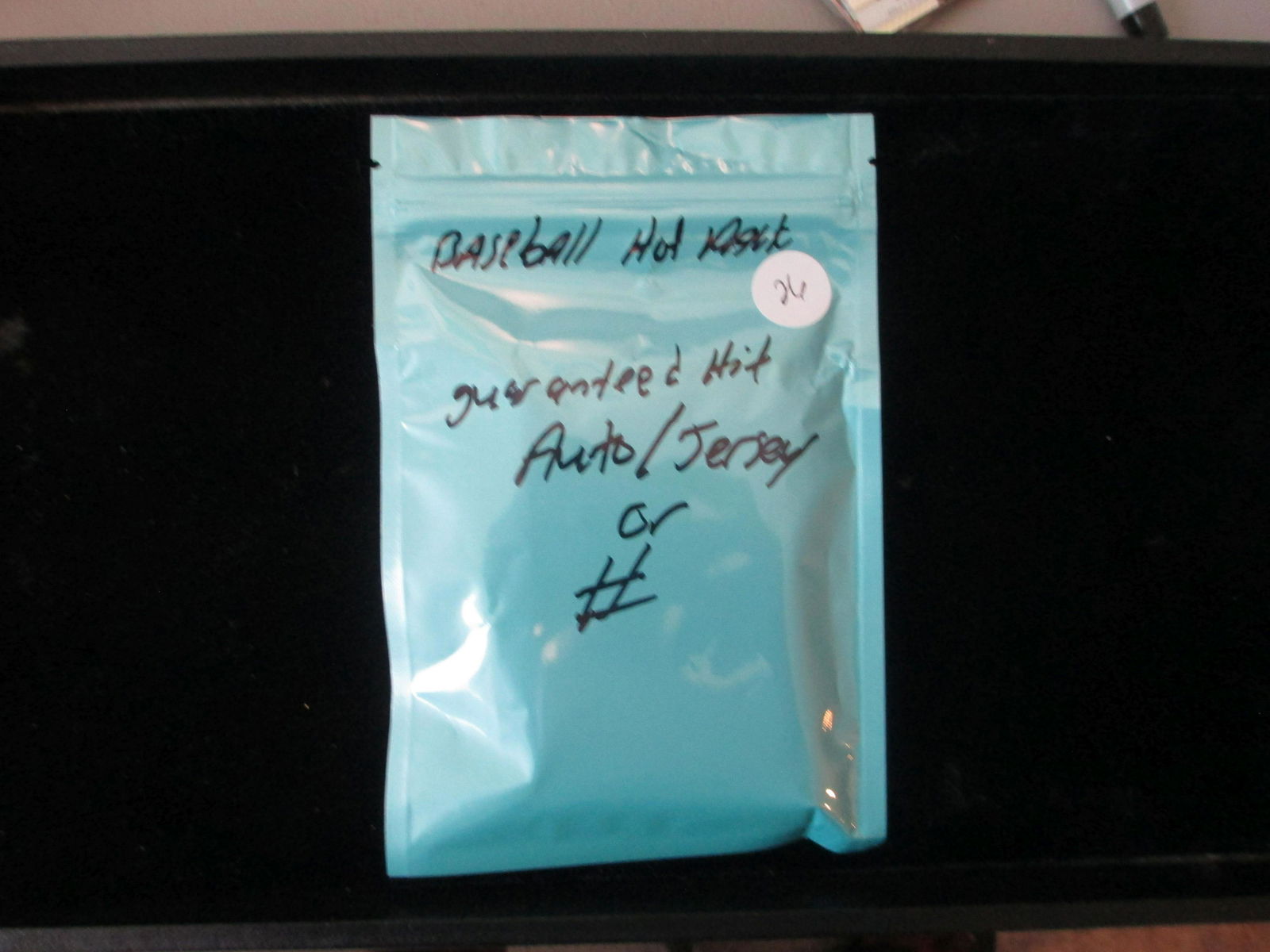 baseball hot pack guaranteed auto/jersey or #'d card (1 of 1)