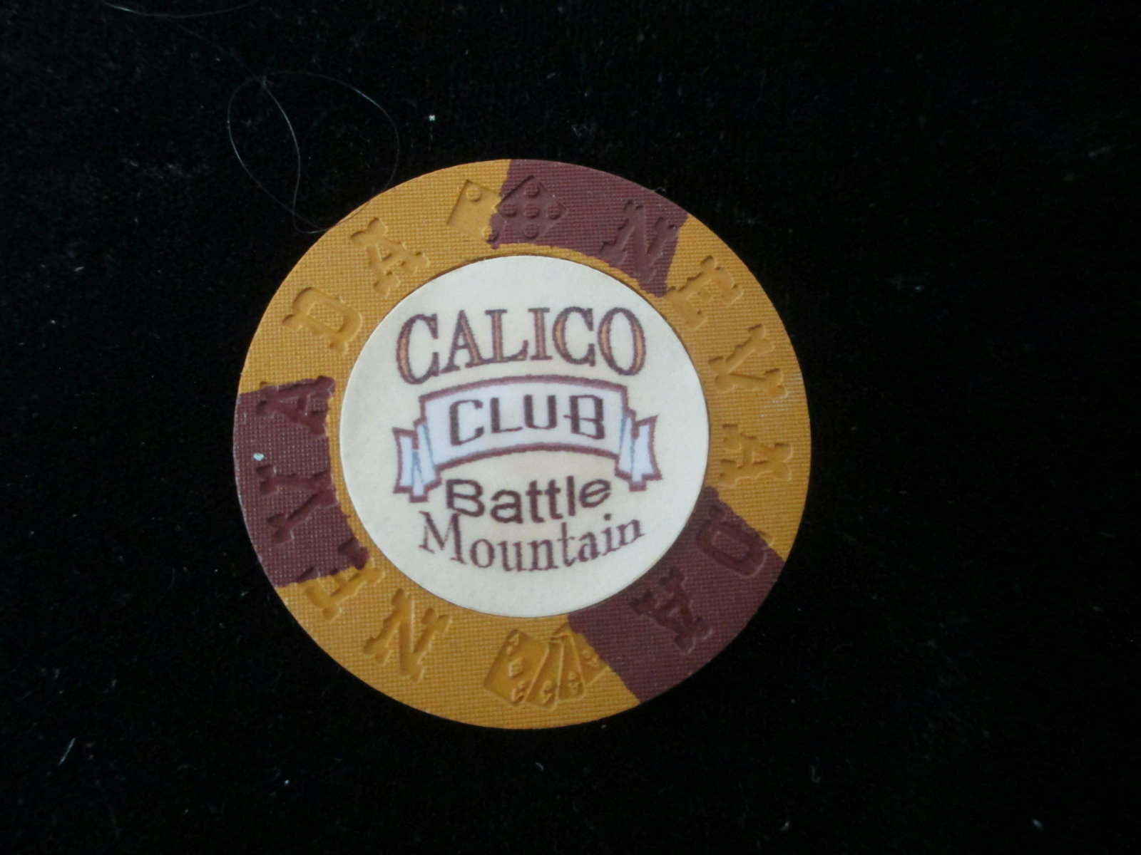 calico club battle mountain poker chip: rare lot
