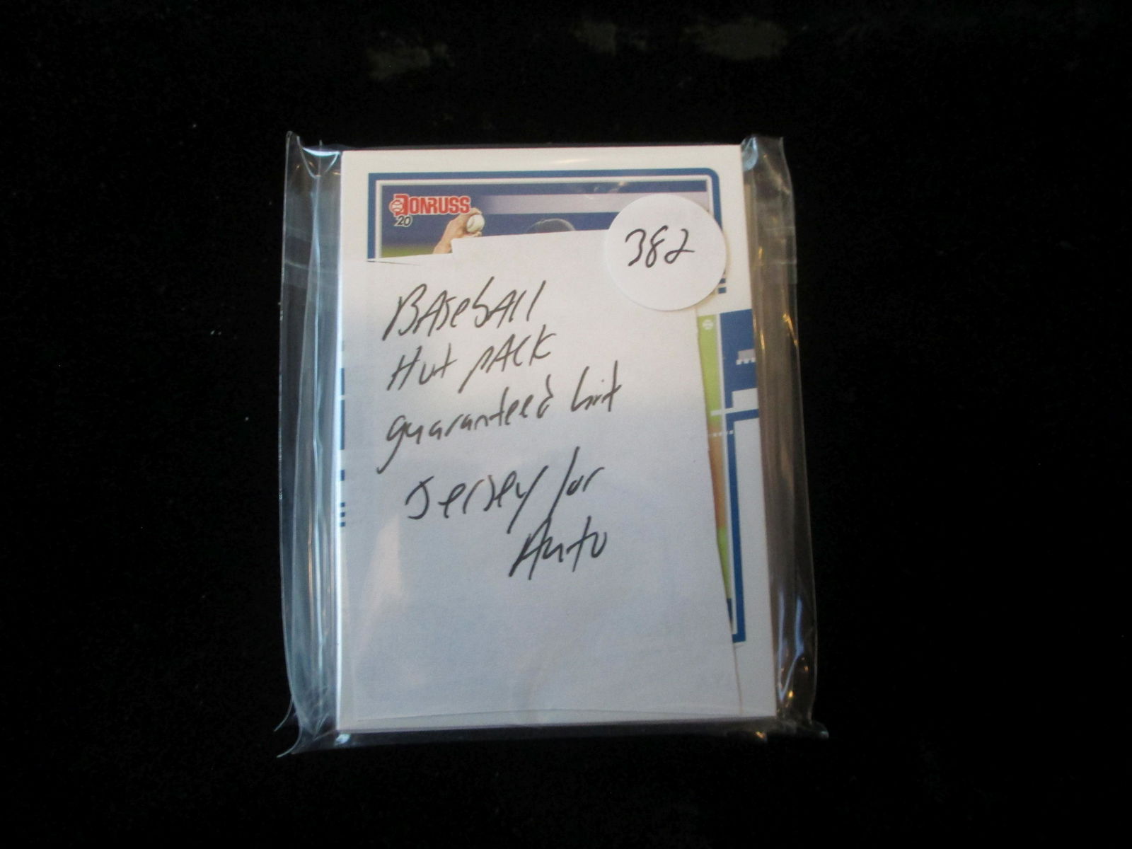 baseball hot pack guaranteed hit auto or jersey (1 of 1)