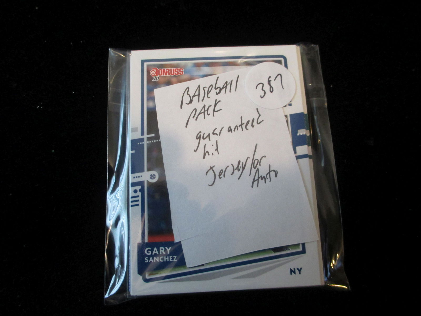 baseball hot pack guaranteed hit auto or jersey (1 of 1)