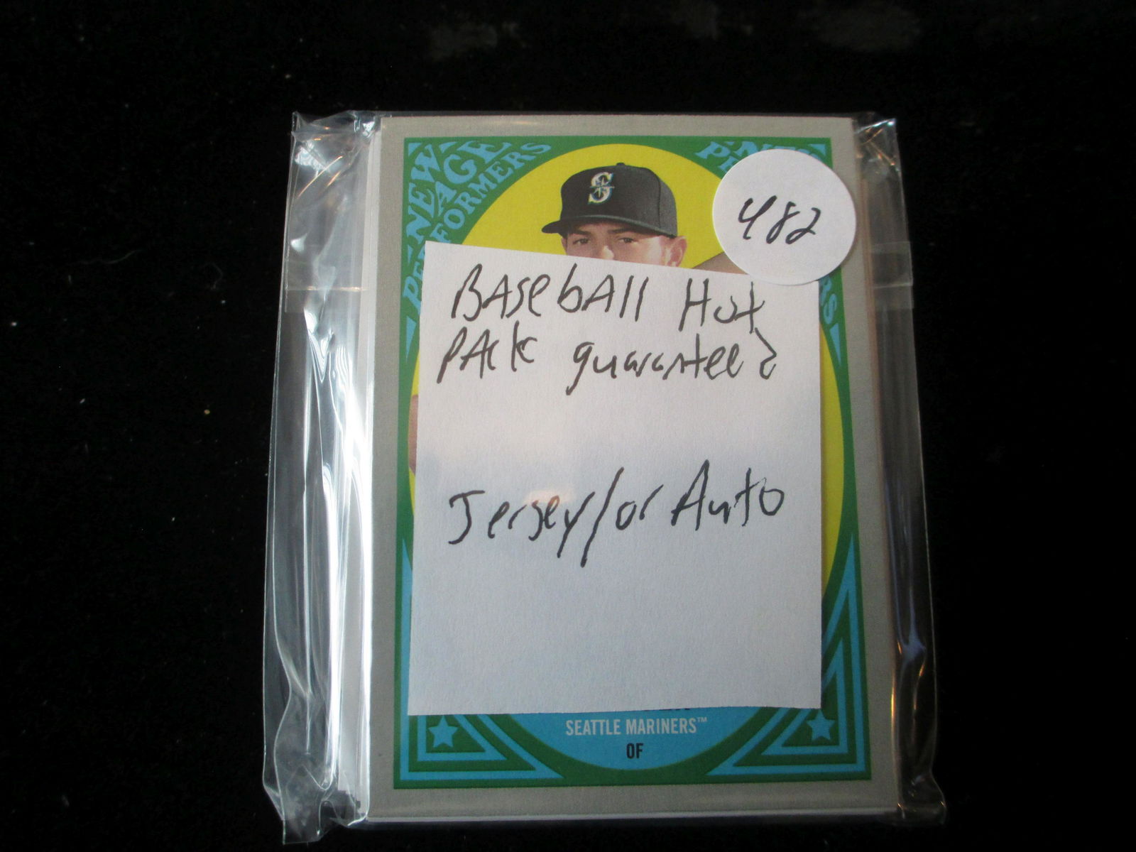 baseball hot pack guaranteed hit auto or jersey (1 of 1)