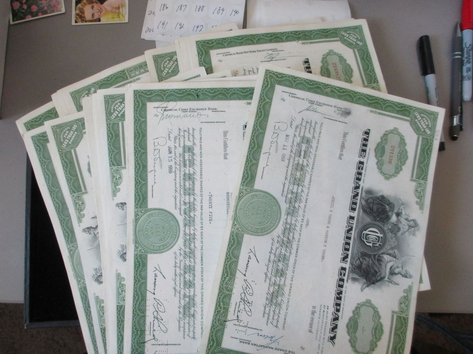 lot of 100 the grand union company stock certificates (1 of 1)