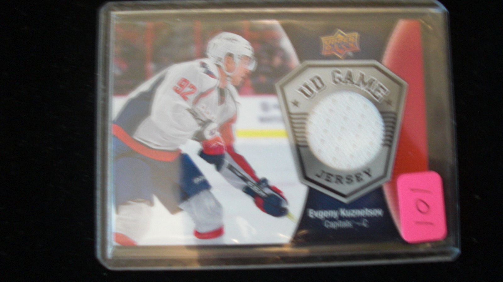 evgeny kuznetsov jersey card (1 of 1)