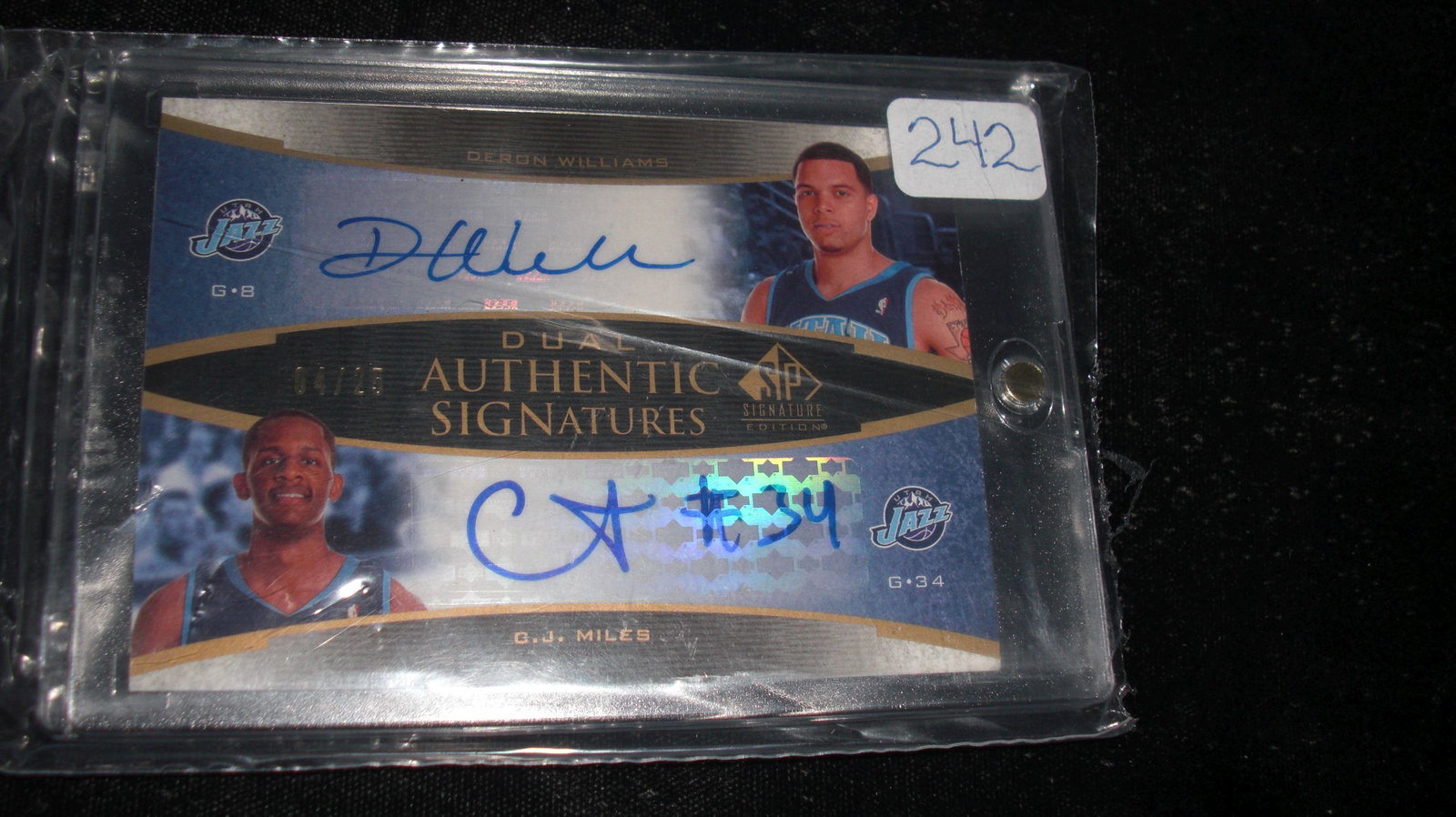 Star Power: SP Signature Dual Authentic Sig Deron Williams & C.J. Miles 04/25