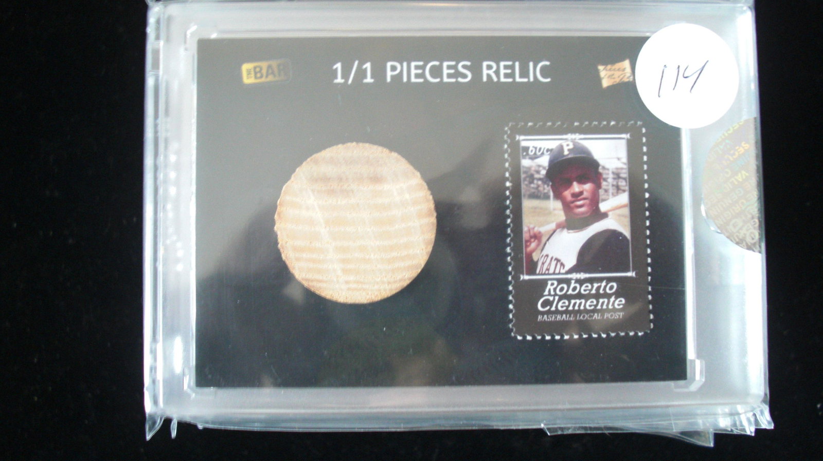 the bar 1/1 roberto clemente stamp and bat relic: in hard plastic case