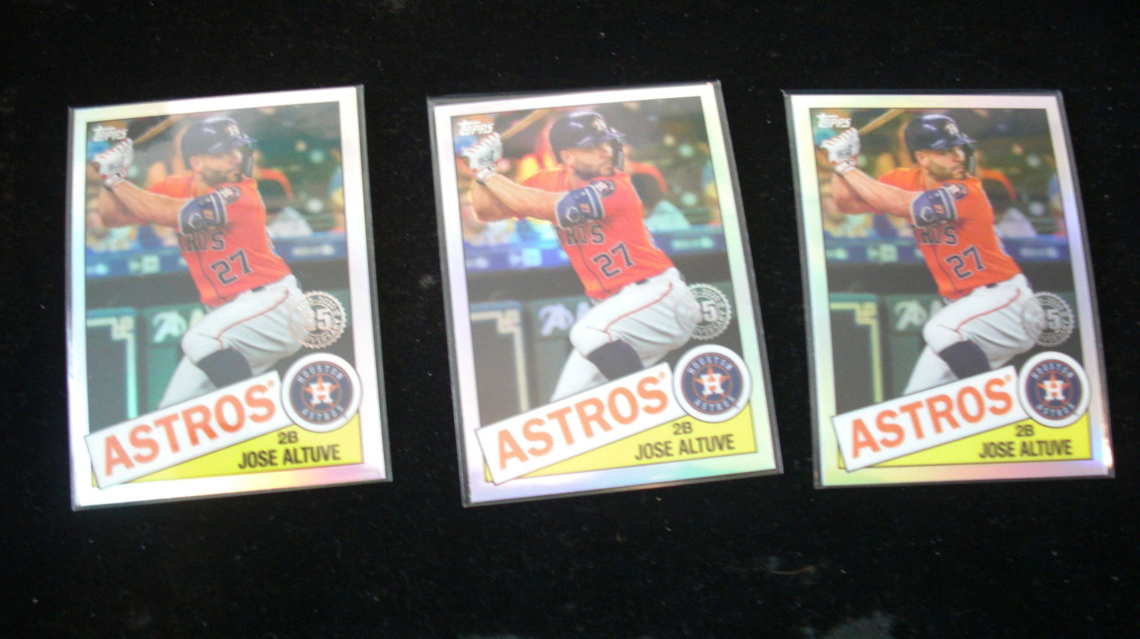 lot of 3 jose altuve cards: astros