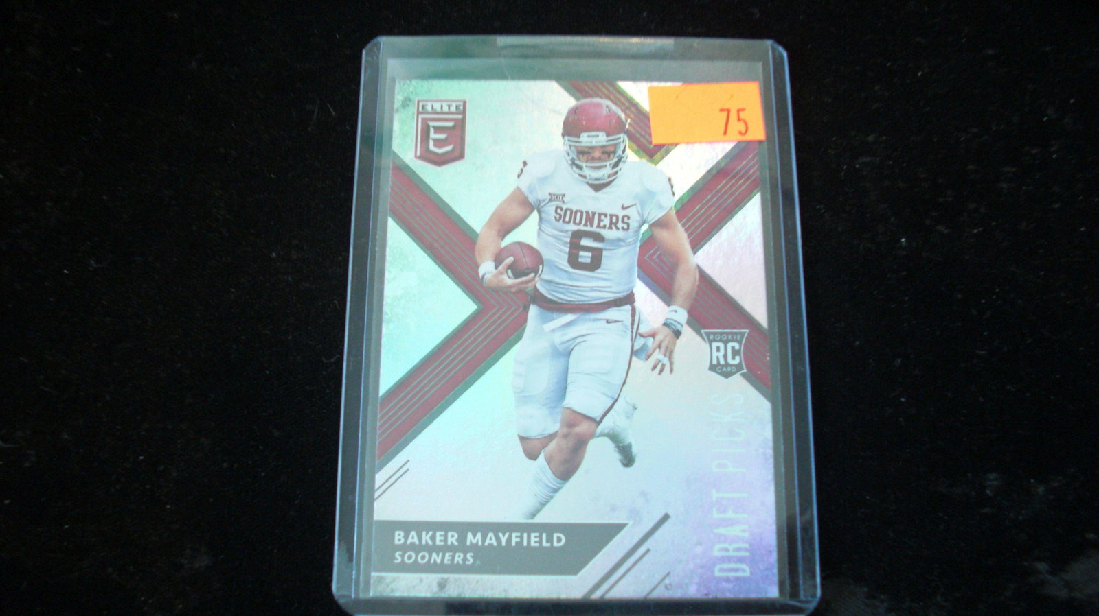 elite baker mayfield rookie ou sooners: in top loader