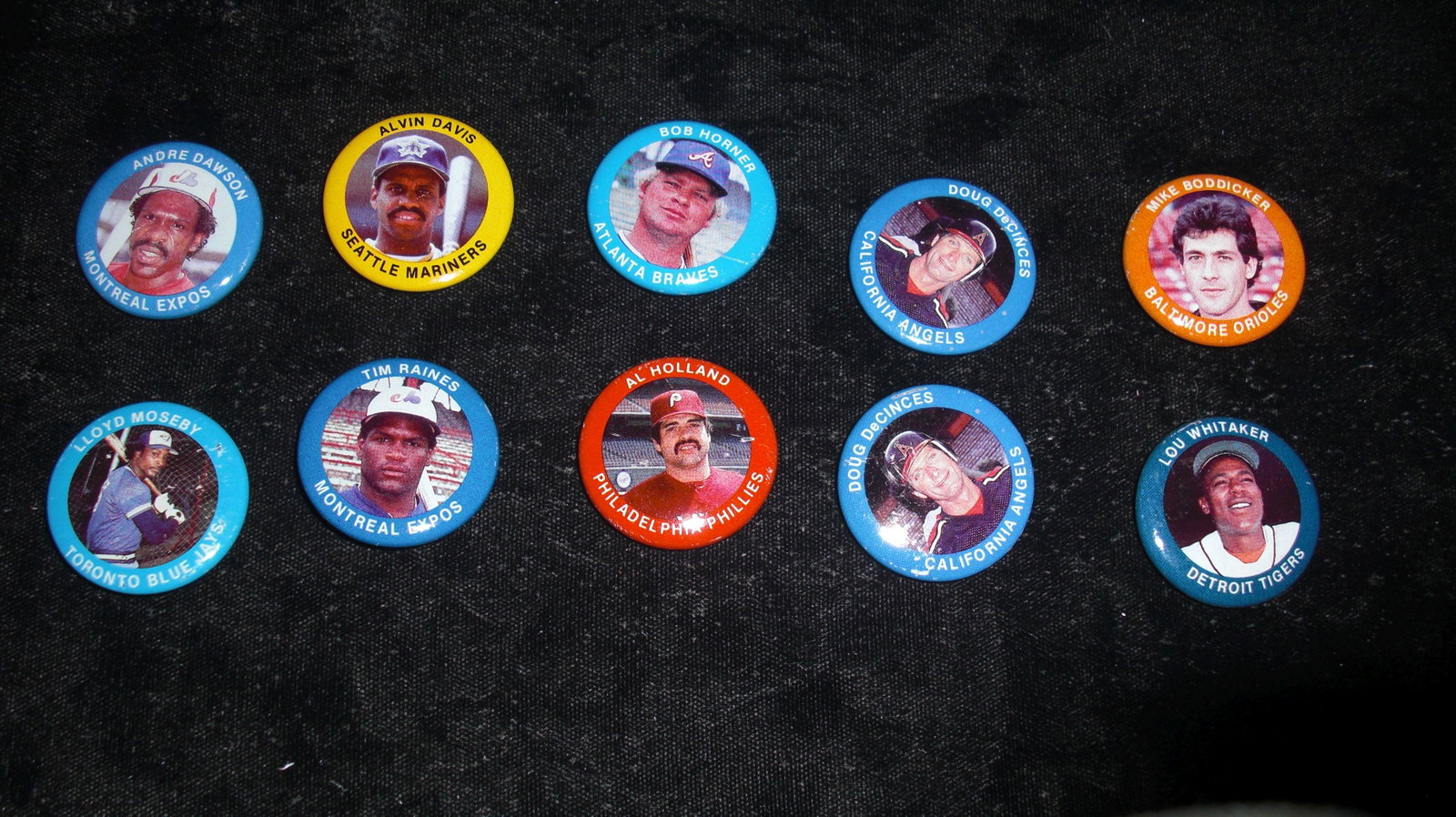 lot of 10 vintage baseball pinback buttons: button lot