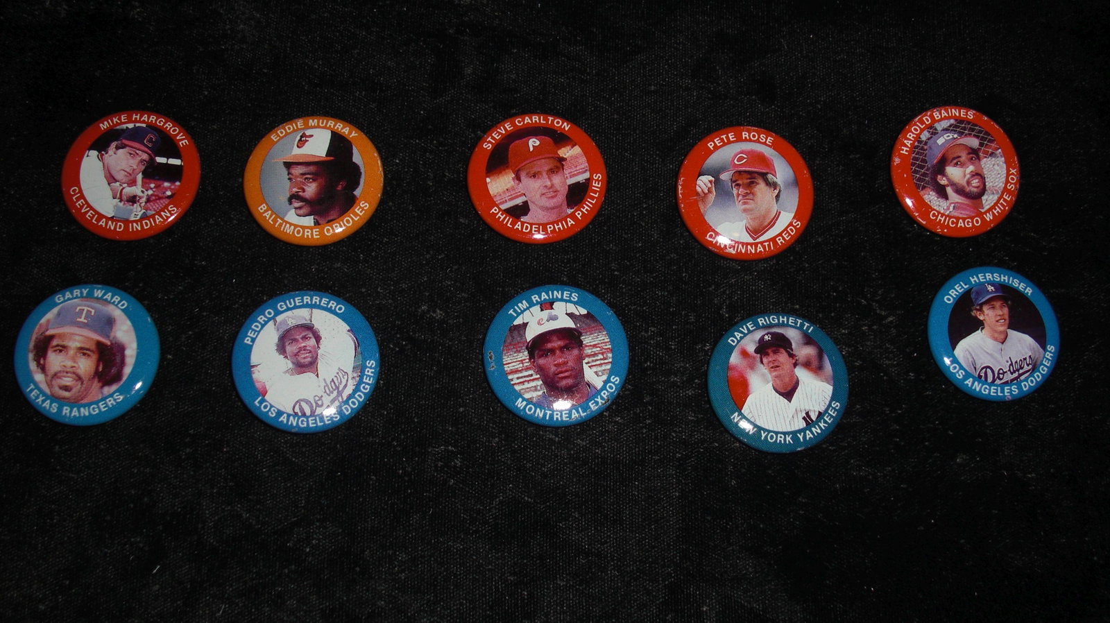 lot of 10 vintage baseball pinback buttons: button lot